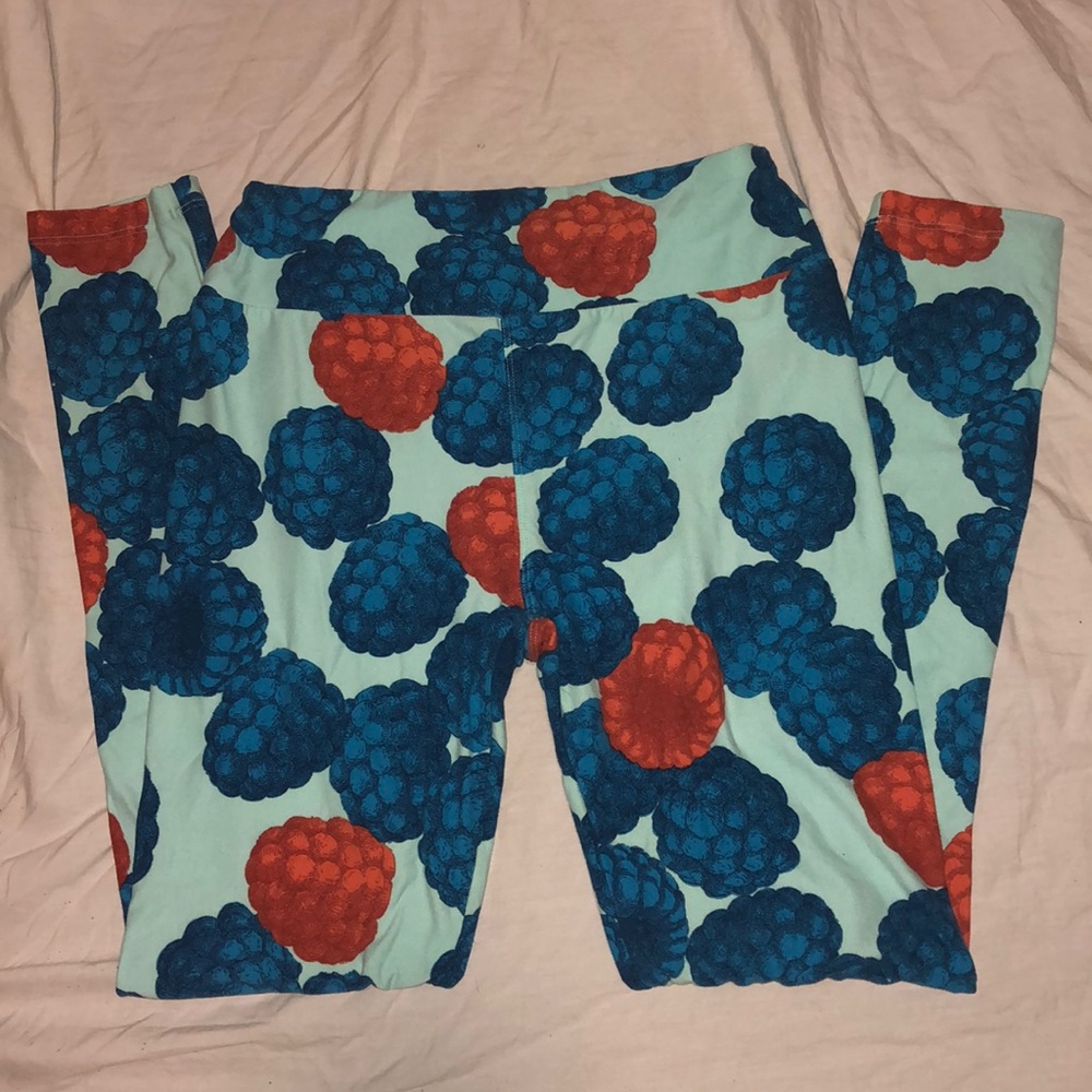 Blue and red raspberry LulaRoe leggings